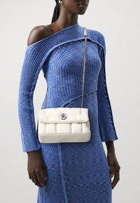 BOSS ICON - Borsa a tracolla - open white