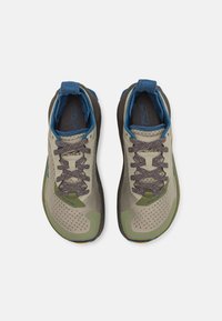 Altra OLYMPUS 6 - Chaussures de running - taupe
