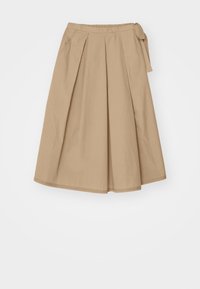 Jupe midi beige en ligne A avec poches latérales, plis sur le devant et un détail noué à la taille, en tissu léger.