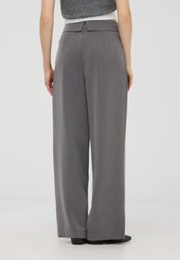 Terranova - Spodnie materiałowe