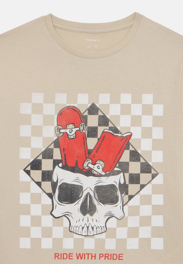 NKMHUK - Print T-shirt - peyote3