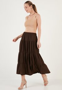 LELA REGULAR FIT - Krilo A-kroja - brown