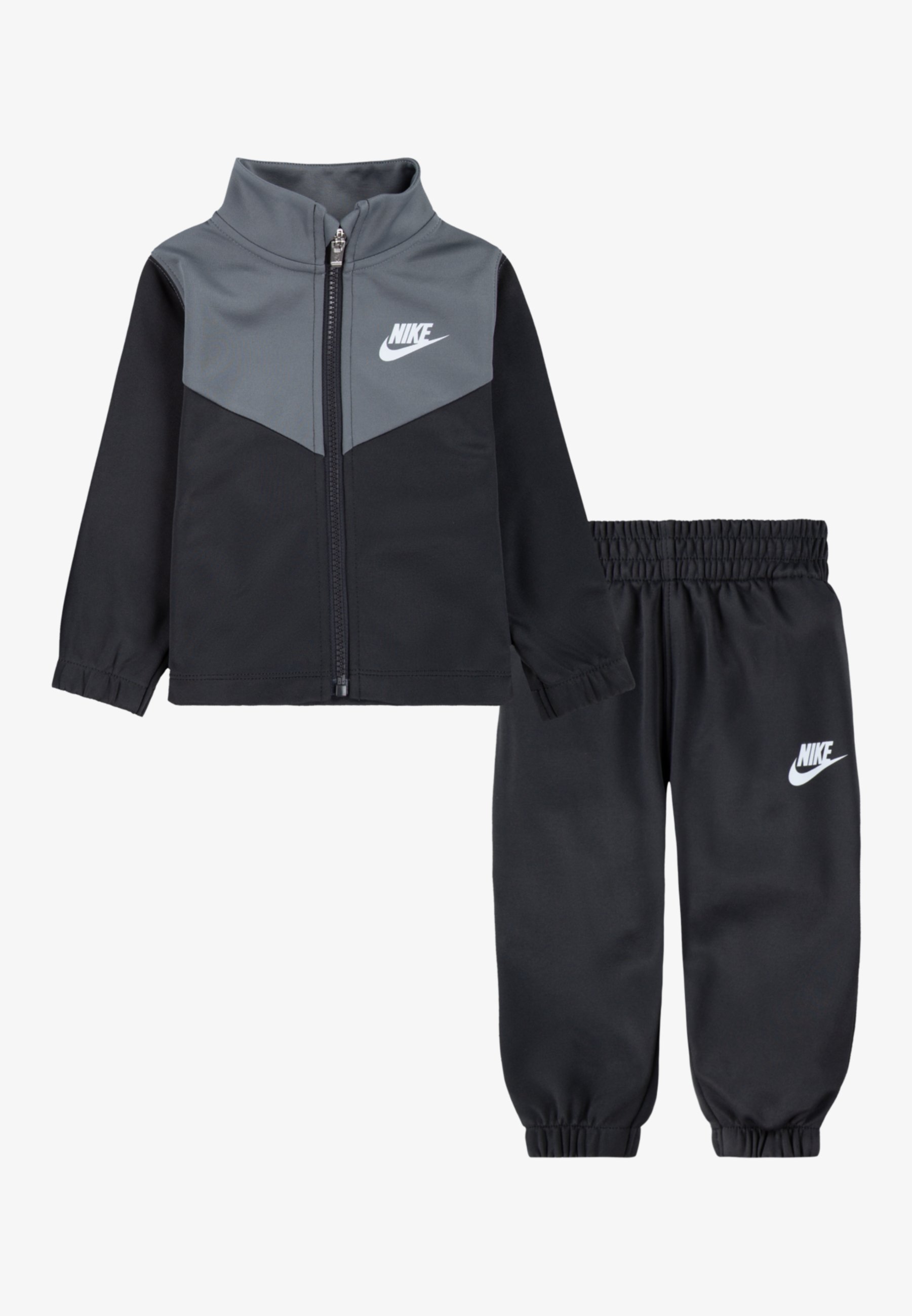black and grey nike sweatsuit