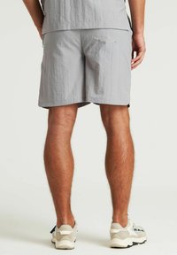 CHASIN' OMAR.S HYBRID - Kratke hlače - light grey