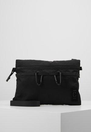 CLOSED Skuldertasker - black