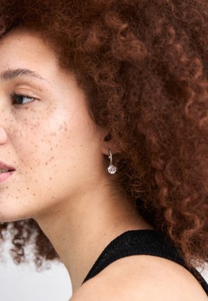 kate spade new york PAVE HUGGIES - Oorbellen - clear/silver-coloured