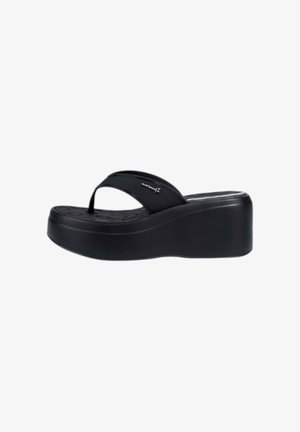 Sandalo infradito platform nero con suola spessa, cinturini larghi e logo del marchio discreto sulla cinghia laterale.