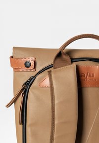 Aunts & Uncles YOKOHAMA - Tagesrucksack - tapir