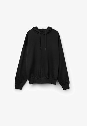 Schwarzer Kapuzenpullover aus glattem Stoff. Mit einer Kapuze mit Kordelzug, lockerer Passform, gerippten Bündchen und Saum. Schlichtes Design ohne Muster.