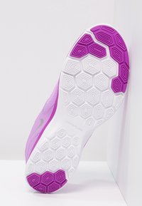 Nike Performance Zapatillas de entrenamiento - purple