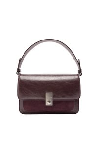 Skórzana torebka w głębokim burgundzie z gładkim wykończeniem i zamszowym panelem. Posiada metalowe zapięcie i pojedynczy górny uchwyt do noszenia.