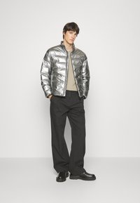 EA7 Emporio Armani Zimska jakna - grigio chiaro