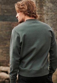 Next CREW - Sweatshirt - green