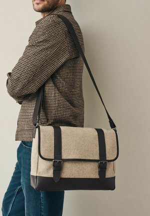 SIGNATURE MESSENGER - Cross body bag - neutral