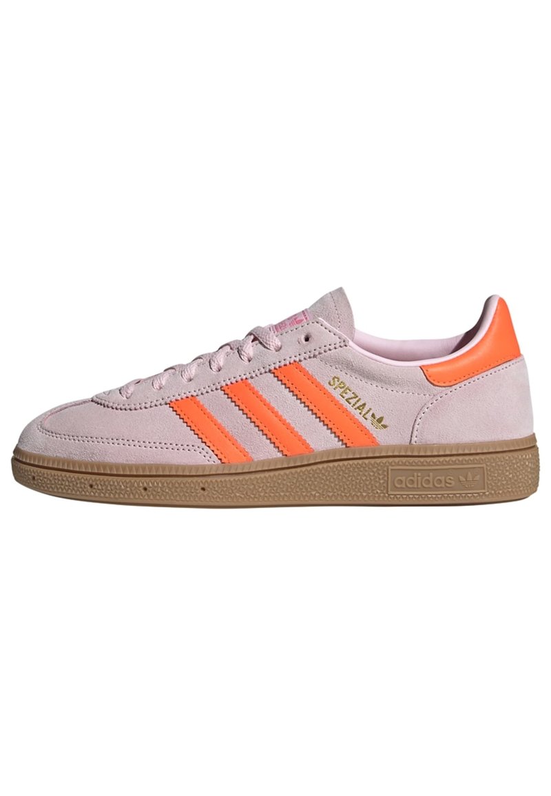 adidas Originals - HANDBALL SPEZIAL - Sneakers low - clear pink   solar orange   gum, Extindeți