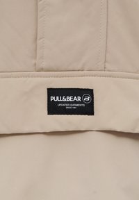 PULL&BEAR Overgangsjakke - off-white