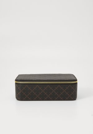 By Malene Birger BAE MAKEUP - Toiletti-/meikkilaukku - dark chokolate