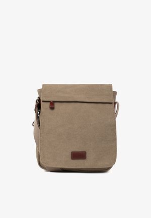 Sac bandoulière en toile beige avec fermeture à rabat, sangle réglable et petite pièce en cuir marron à l'avant.