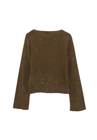 Camiseta de manga larga marrón hecha de una suave tela texturizada, con un ajuste relajado y un cuello redondeado con detalles de costura mínimos.