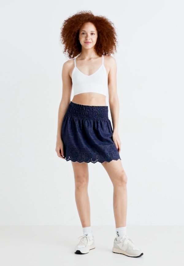 EYELET MINI SKIRT  - Denim skirt - dark wash2