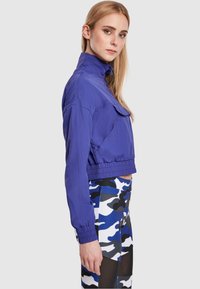 Urban Classics Tuulejope - bluepurple