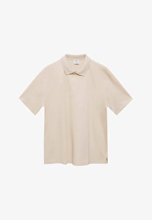 Beżowa koszulka polo wykonana z bawełny, z klasycznym kołnierzykiem, zapięciem na dwa guziki, krótkimi rękawami i rozporkami po bokach u dołu.