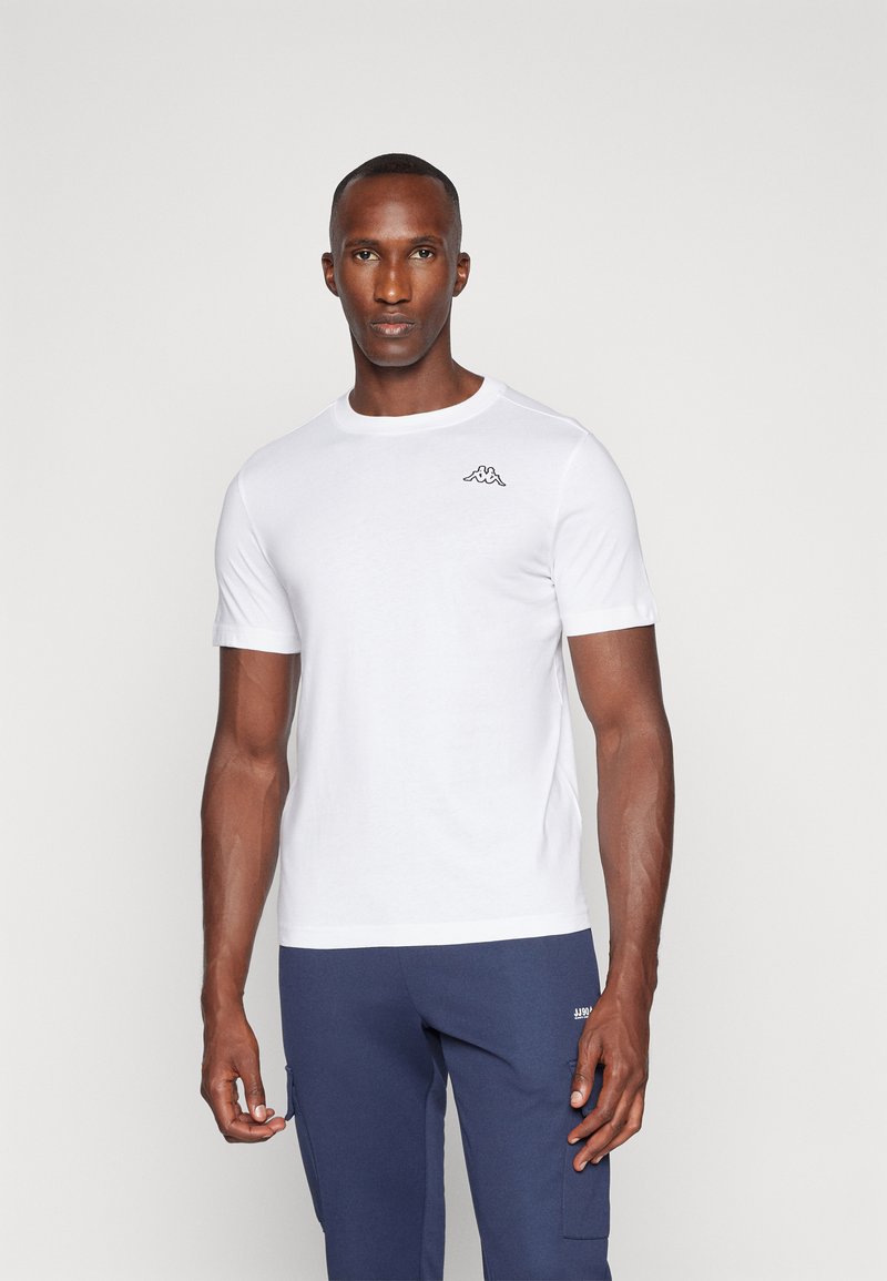 White short-sleeved T-shirt made of cotton with a crew neck and a small black logo on the left chest. Smooth texture, relaxed fit.