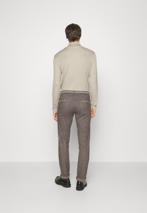 Chino - dark grey