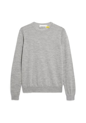 Grauer Rundhalsausschnitt-Pullover aus weichem, strukturiertem Stoff. Mit langen Ärmeln und einem taillierten Bund, versehen mit einem Etikett an der Seite.