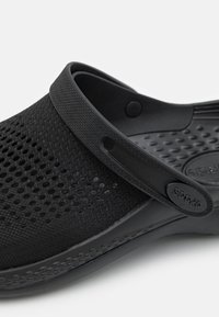 Crocs LITERIDE 360 UNISEX - Klikatas - black