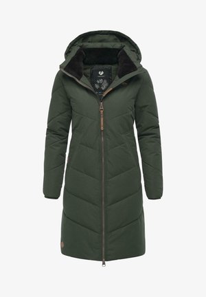 Długi zielony puchowy płaszcz z kapturem, z zamkiem z przodu, bocznymi kieszeniami i pikowanym wzorem. Podszewka z czarnego polaru dla dodatkowego ciepła.