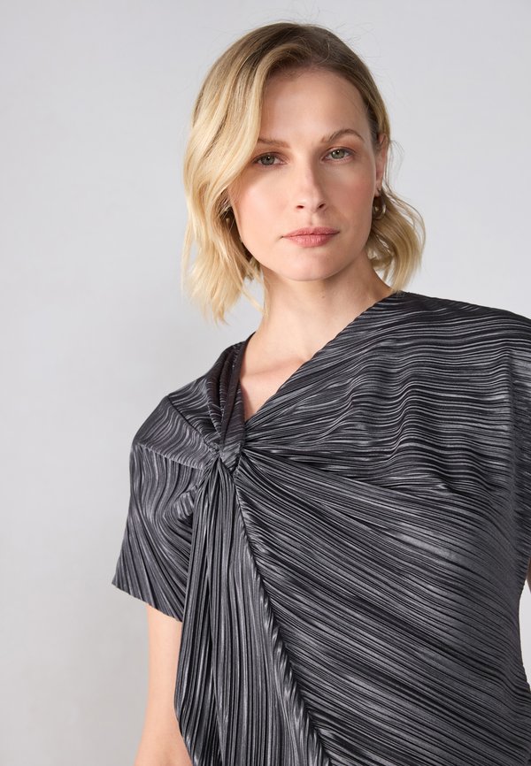 PLEATED TWIST TOP - Print T-shirt - slate2