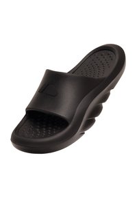 Sandale noire à glissière avec une large sangle, un semelle texturée et une semelle contour. Fabriquée en matériau durable avec une finition lisse et un branding subtil.