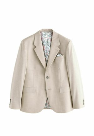 Beiger taillierter Blazer mit zwei Knöpfen, Pattentaschen, floralem Innenfutter und passendem floralem Einstecktuch auf weißem Hintergrund.