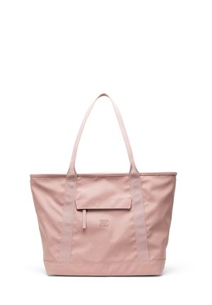 Rosa toteväska gjord av ett slätt och hållbart material. Har en bred öppning, två stadiga handtag och en framficka med klaff.