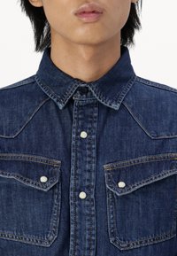 Jack & Jones JJIRENO JJSHIRT  niebieski denim