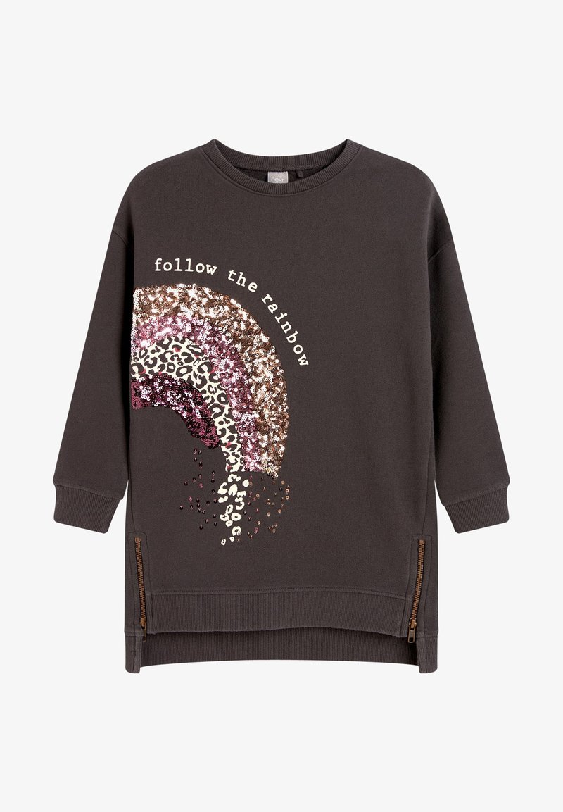 Sweatshirt à manches longues marron foncé avec arc-en-ciel en sequins bronze, rose et imprimé léopard, texte "follow the rainbow" et fermetures éclair latérales.