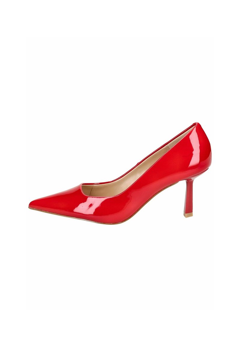 Escarpin en cuir verni rouge avec un bout pointu, un décolleté bas et un talon rectangulaire mince. Fini lisse avec une texture brillante.