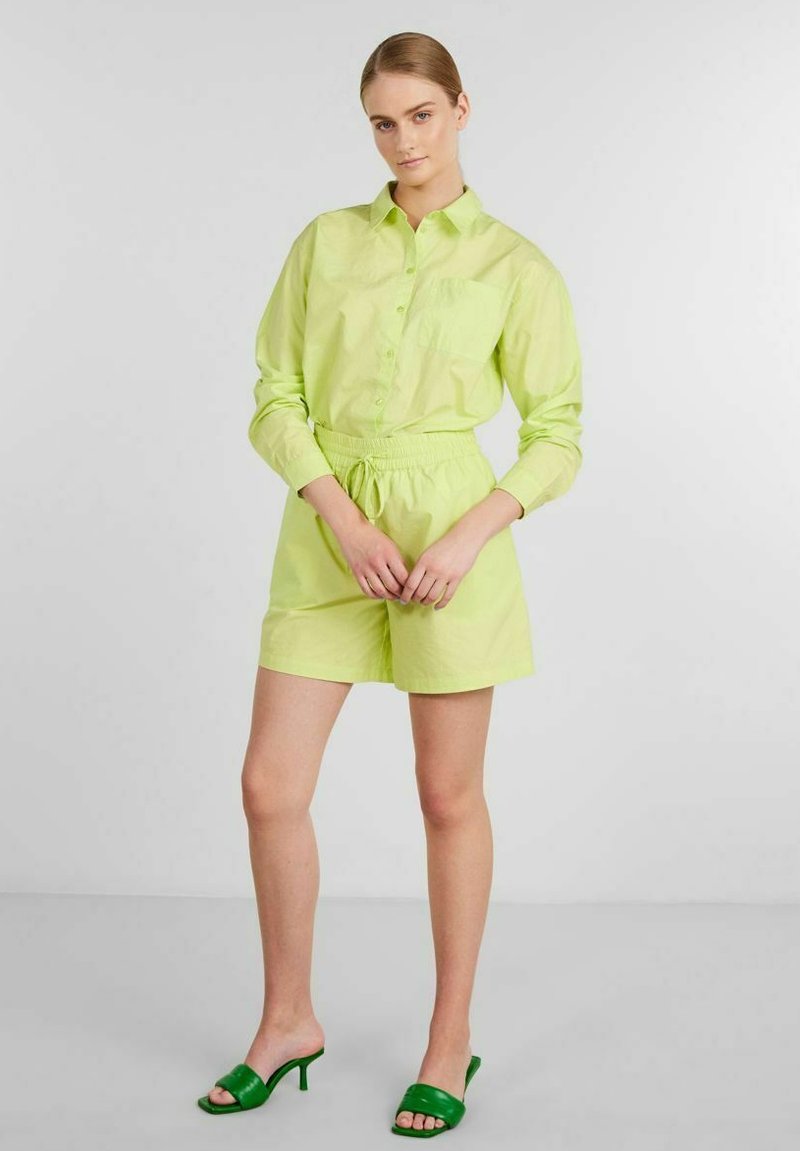 Damen Kleider | Pieces PCAVA Shorts daiquiri green/neongelb - XZ16812 Damen Kleider | Pieces PCAVA Shorts daiquiri green/neongelb - XZ16812
