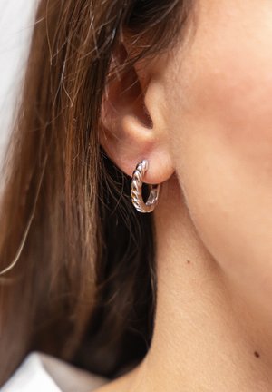 Celesta Orecchini - weiß