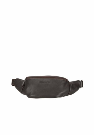 Banane en cuir marron foncé avec fermeture éclair et sangle ajustable, conçue pour un port mains libres.