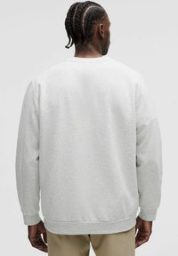 lululemon STEADY STATE CREW - Sweater - heathered core ultra light grey