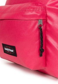 Eastpak PADDED PAK'R - Zaino - glossy carmine