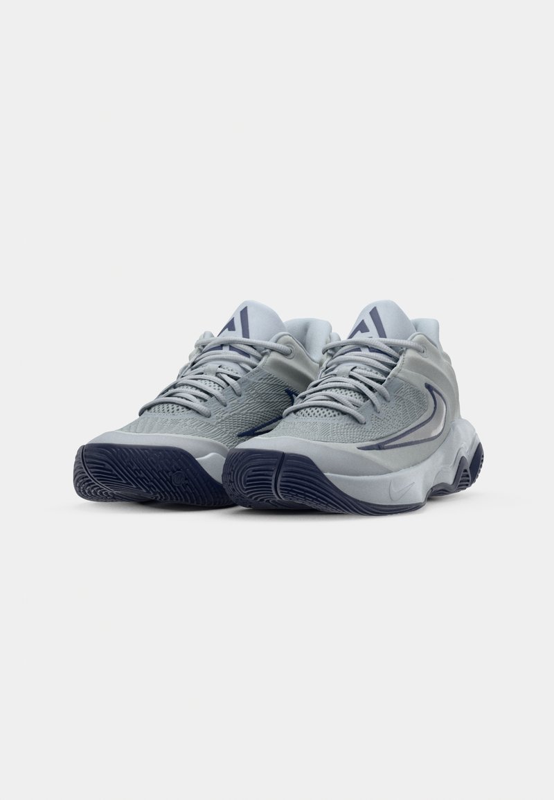 NWT NIKE Men\'s Precision 4 Basketball Shoe,wolf grey gold-metallic silver -12 Nike Performance GIANNIS IMMORTALITY 4 - Basketball shoes  main image 4