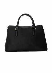 Borsa in pelle nera con texture, dotata di due manici rotondi attaccati da anelli dorati, base rettangolare e chiusura superiore con zip.