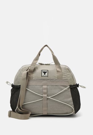 Under Armour PROJECT ROCK GYM BAG - Sportovní taška - timberwolf taupe /black