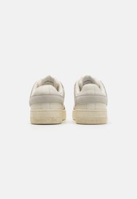 Calvin Klein Jeans BASKET CUPSOLE  - Tenisky - creamy white/eggshell