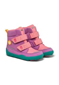 Paarse en roze waterdichte laarzen met verstelbare klittenbandsluitingen, een gestructureerde afwerking, groene rubberen zool en een speelse logopatch.
