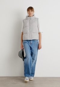 BOSS FOCRINA - Brezrokavnik - light pastel grey