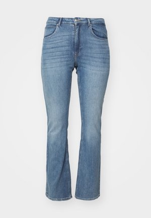 Lyseblå denimjeans med høy midje og rett ben-design. Har tradisjonelle lommer og glidelås med knappelukking.